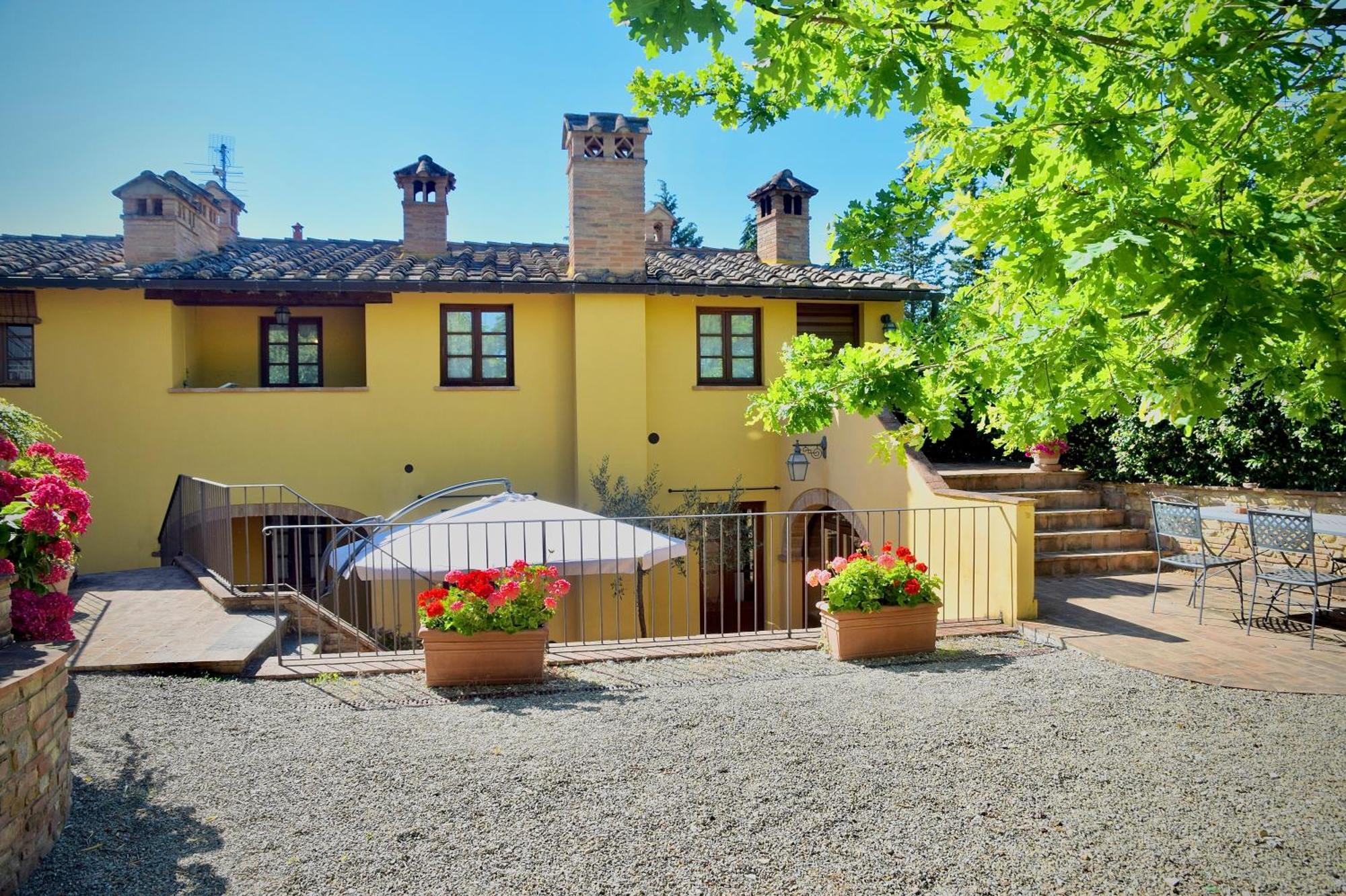 Апартаменты Relax In Chianti Il Borgo 7 Монтеспертоли Экстерьер фото